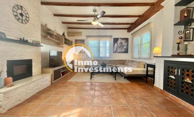 Resale - Villa - Torrevieja - Los Balcones - Los Altos del Edén