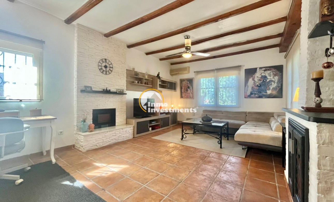 Resale - Villa - Torrevieja - Los Balcones - Los Altos del Edén