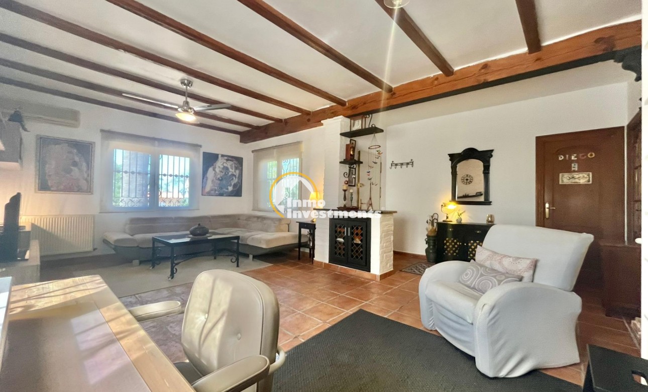 Resale - Villa - Torrevieja - Los Balcones - Los Altos del Edén