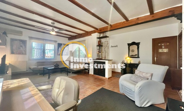 Resale - Villa - Torrevieja - Los Balcones - Los Altos del Edén