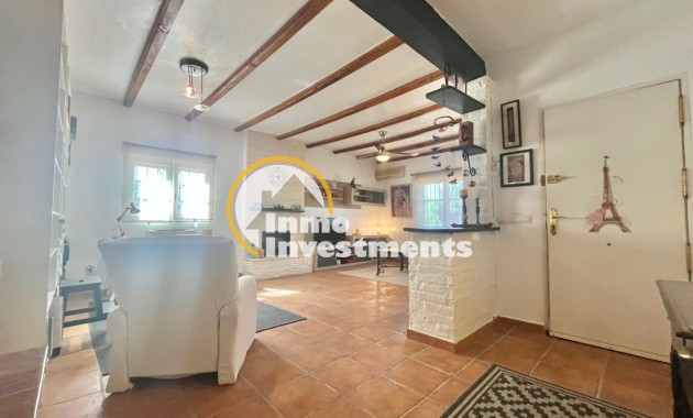 Resale - Villa - Torrevieja - Los Balcones - Los Altos del Edén