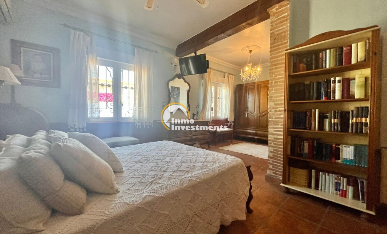 Resale - Villa - Torrevieja - Los Balcones - Los Altos del Edén