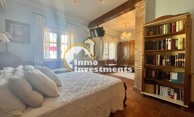 Resale - Villa - Torrevieja - Los Balcones - Los Altos del Edén