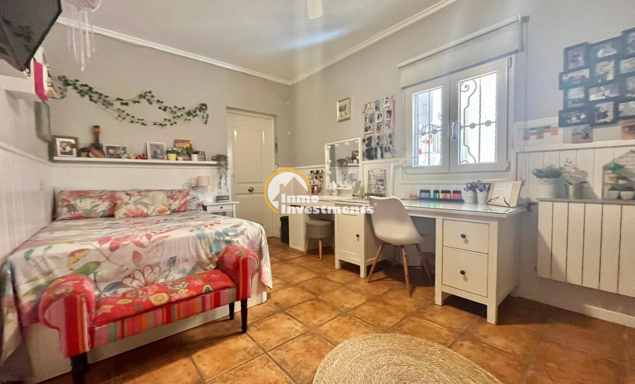 Resale - Villa - Torrevieja - Los Balcones - Los Altos del Edén