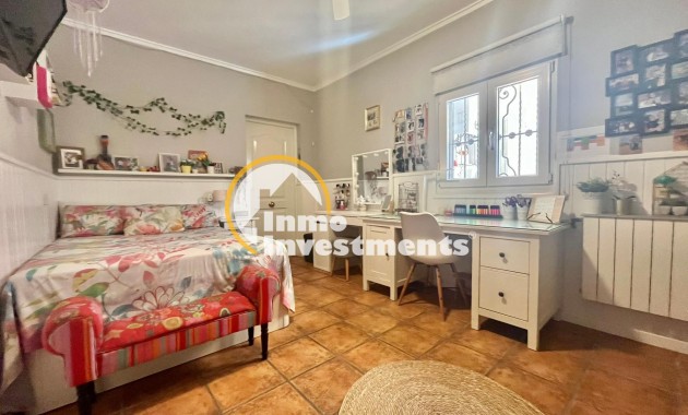 Resale - Villa - Torrevieja - Los Balcones - Los Altos del Edén