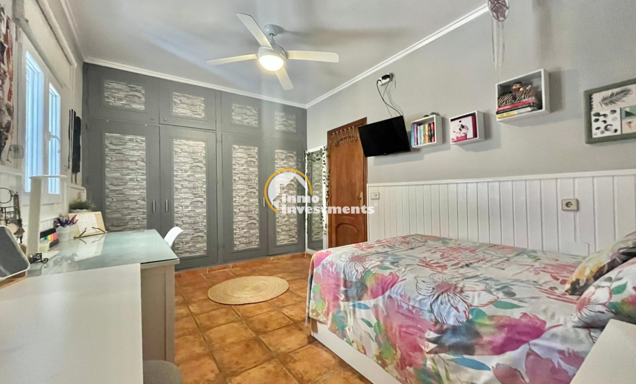 Resale - Villa - Torrevieja - Los Balcones - Los Altos del Edén