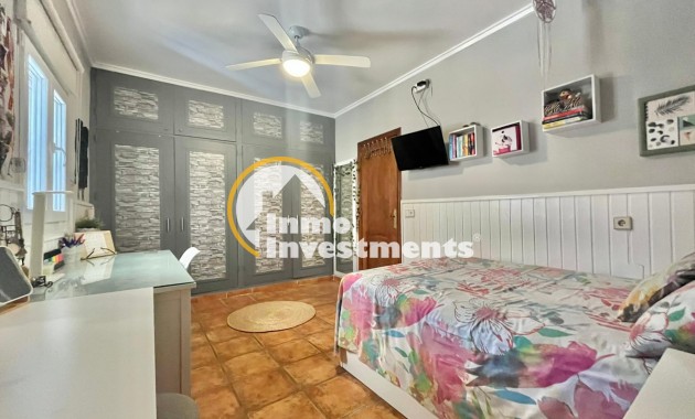 Resale - Villa - Torrevieja - Los Balcones - Los Altos del Edén