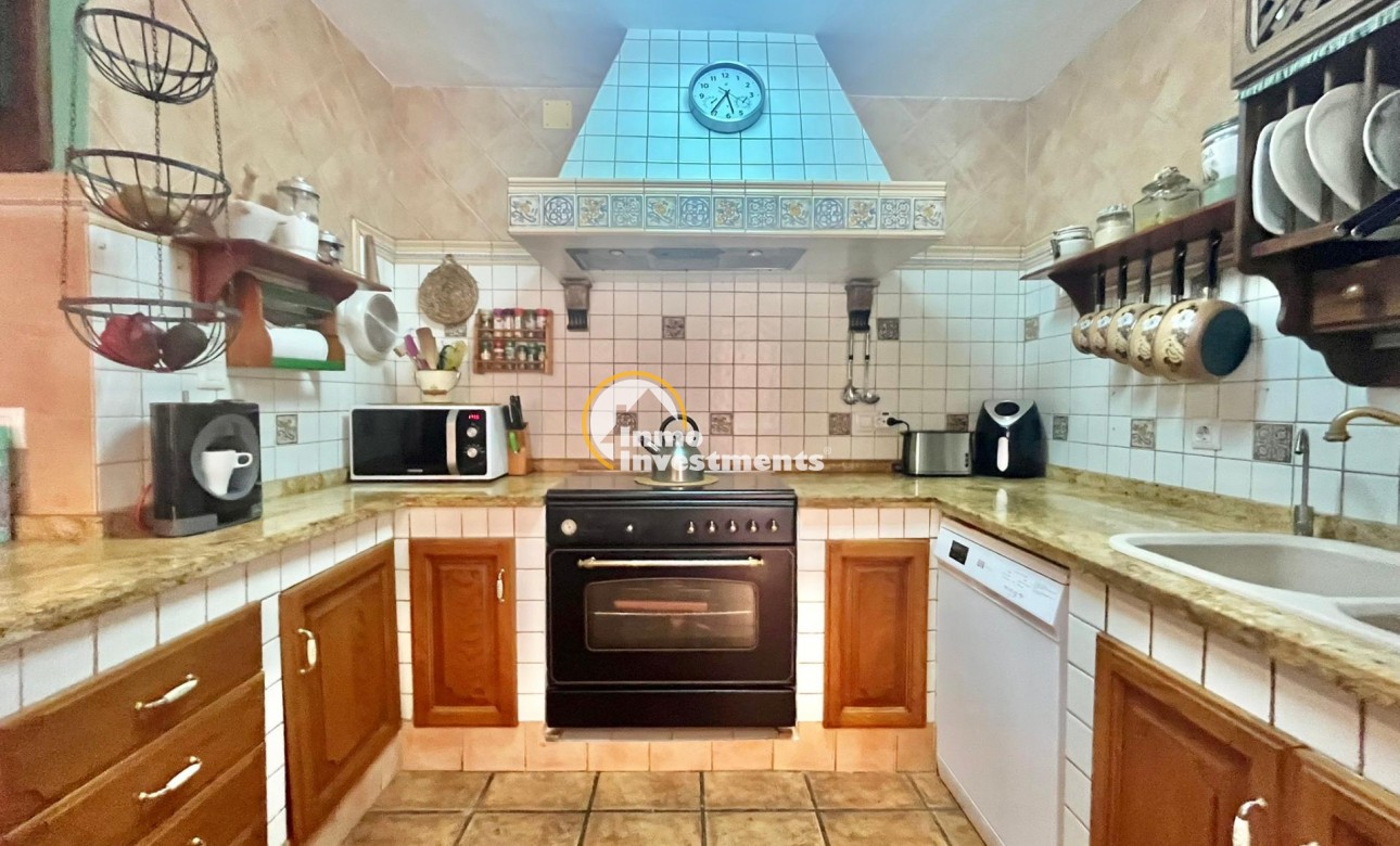 Resale - Villa - Torrevieja - Los Balcones - Los Altos del Edén