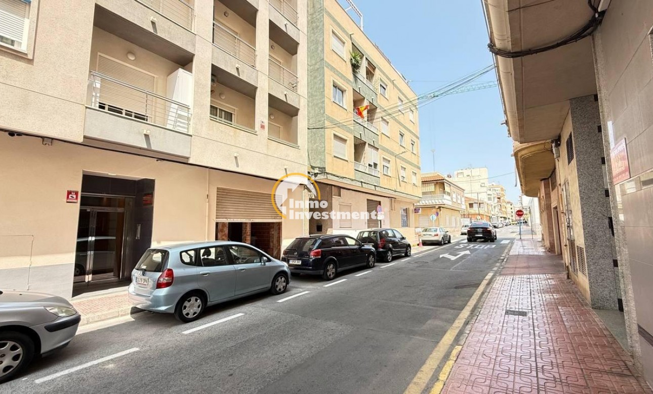 Resale - Apartment - Torrevieja