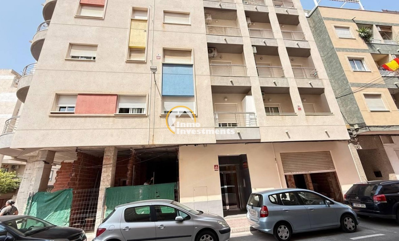 Resale - Apartment - Torrevieja