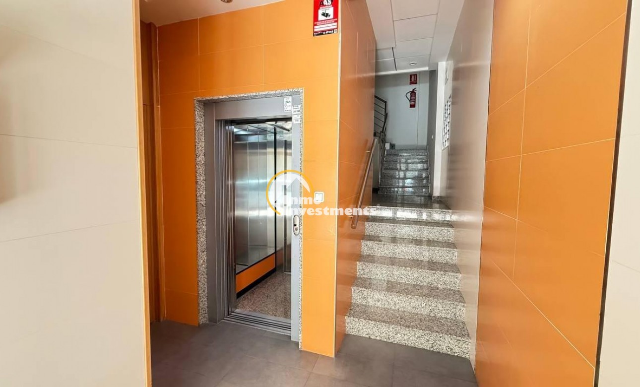 Resale - Apartment - Torrevieja