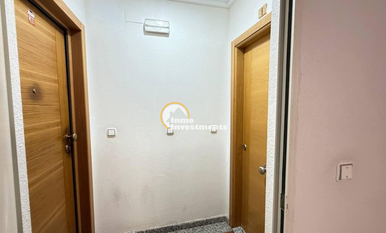 Resale - Apartment - Torrevieja
