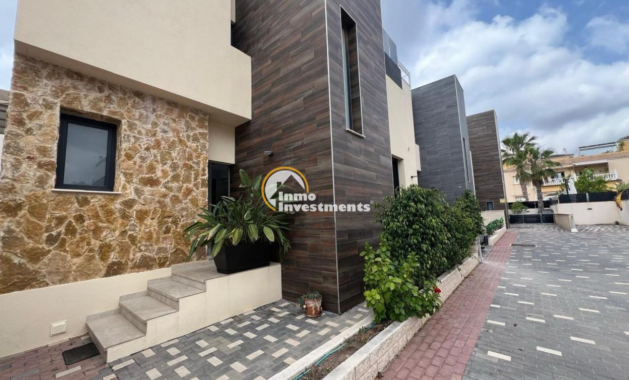 Reventa - Chalet independiente - Orihuela Costa - Lomas De Cabo Roig