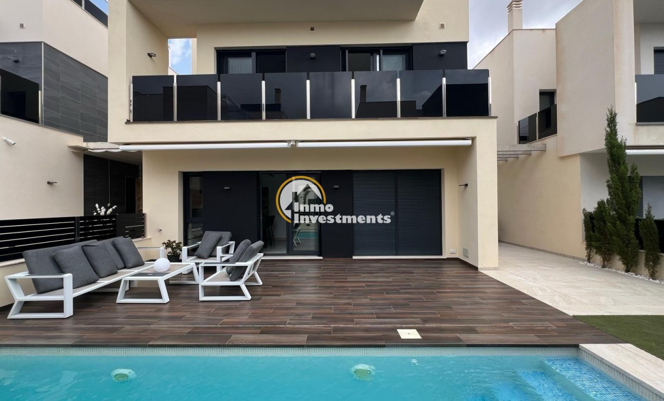 Reventa - Chalet independiente - Orihuela Costa - Lomas De Cabo Roig