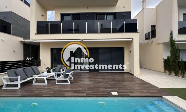Reventa - Chalet independiente - Orihuela Costa - Lomas De Cabo Roig