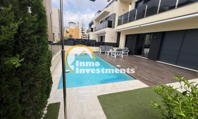 Reventa - Chalet independiente - Orihuela Costa - Lomas De Cabo Roig