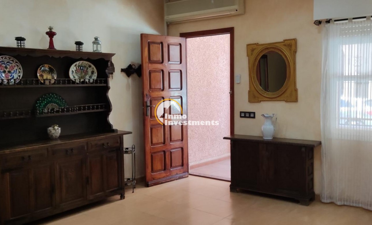 Reventa - Chalet independiente - Torrevieja - Centro