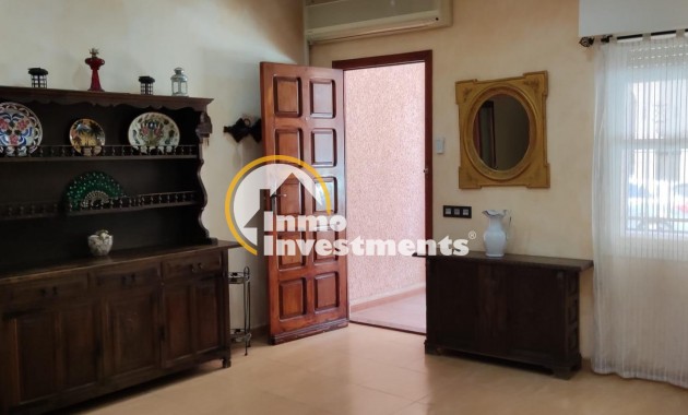 Reventa - Chalet independiente - Torrevieja - Centro