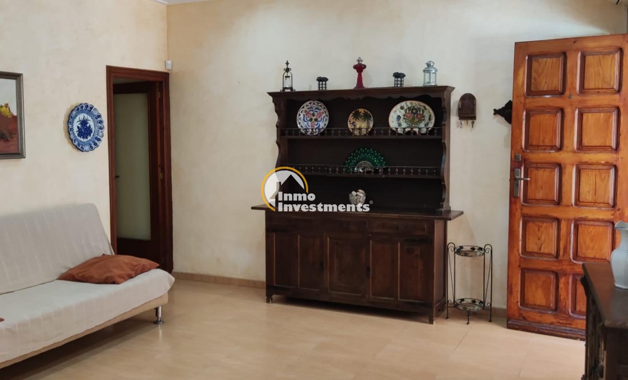 Reventa - Chalet independiente - Torrevieja - Centro