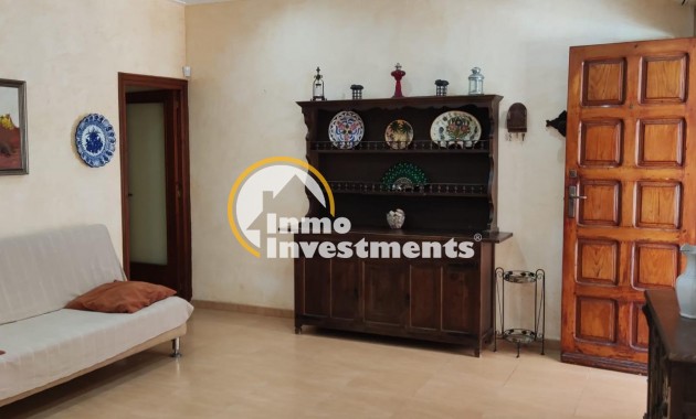 Reventa - Chalet independiente - Torrevieja - Centro