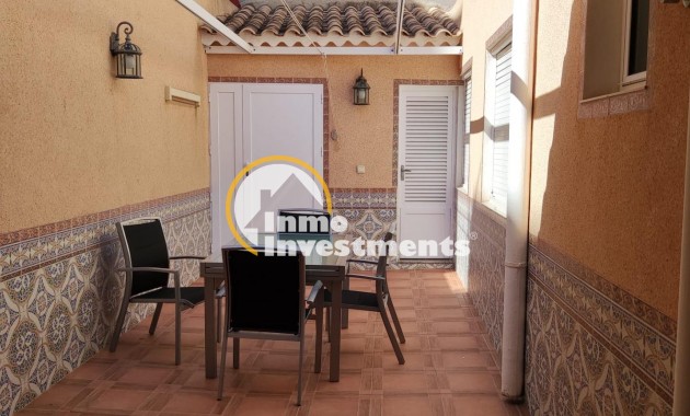 Reventa - Chalet independiente - Torrevieja - Centro