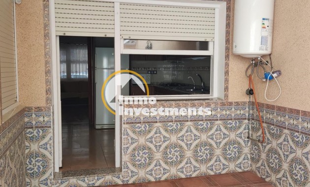 Reventa - Chalet independiente - Torrevieja - Centro