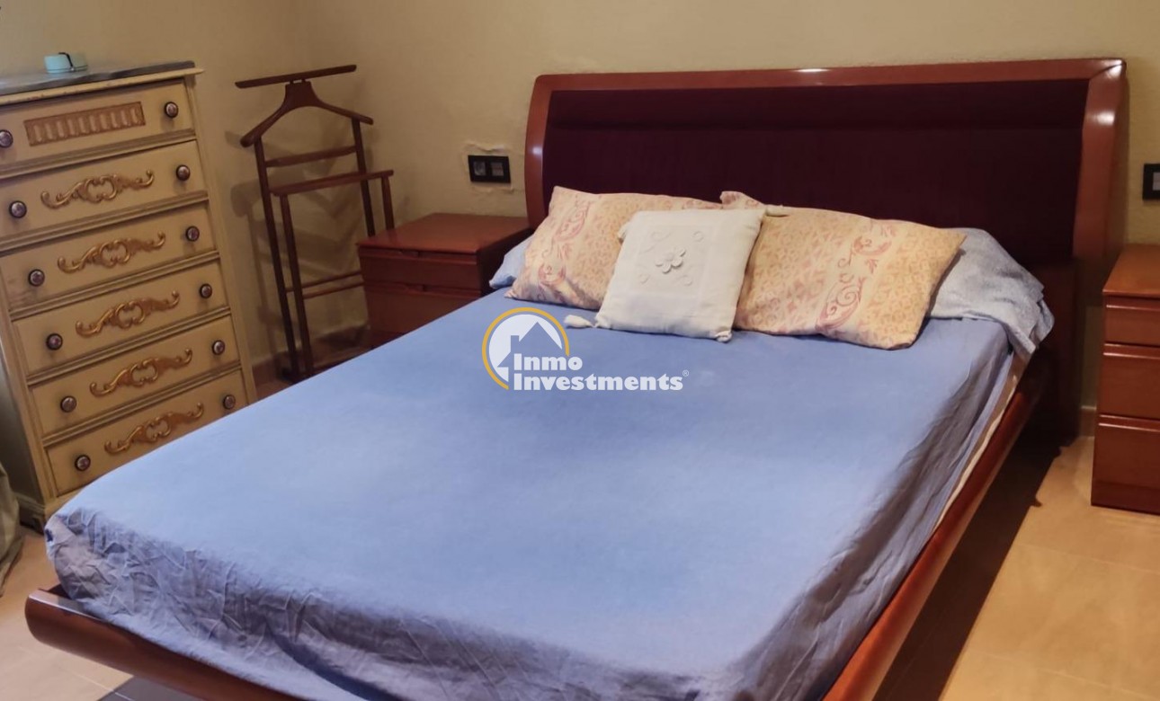 Reventa - Chalet independiente - Torrevieja - Centro