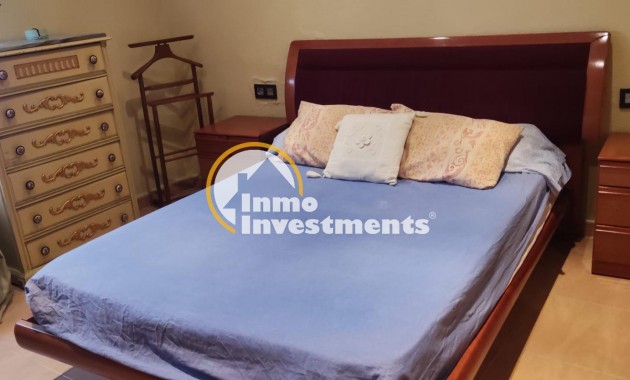 Reventa - Chalet independiente - Torrevieja - Centro