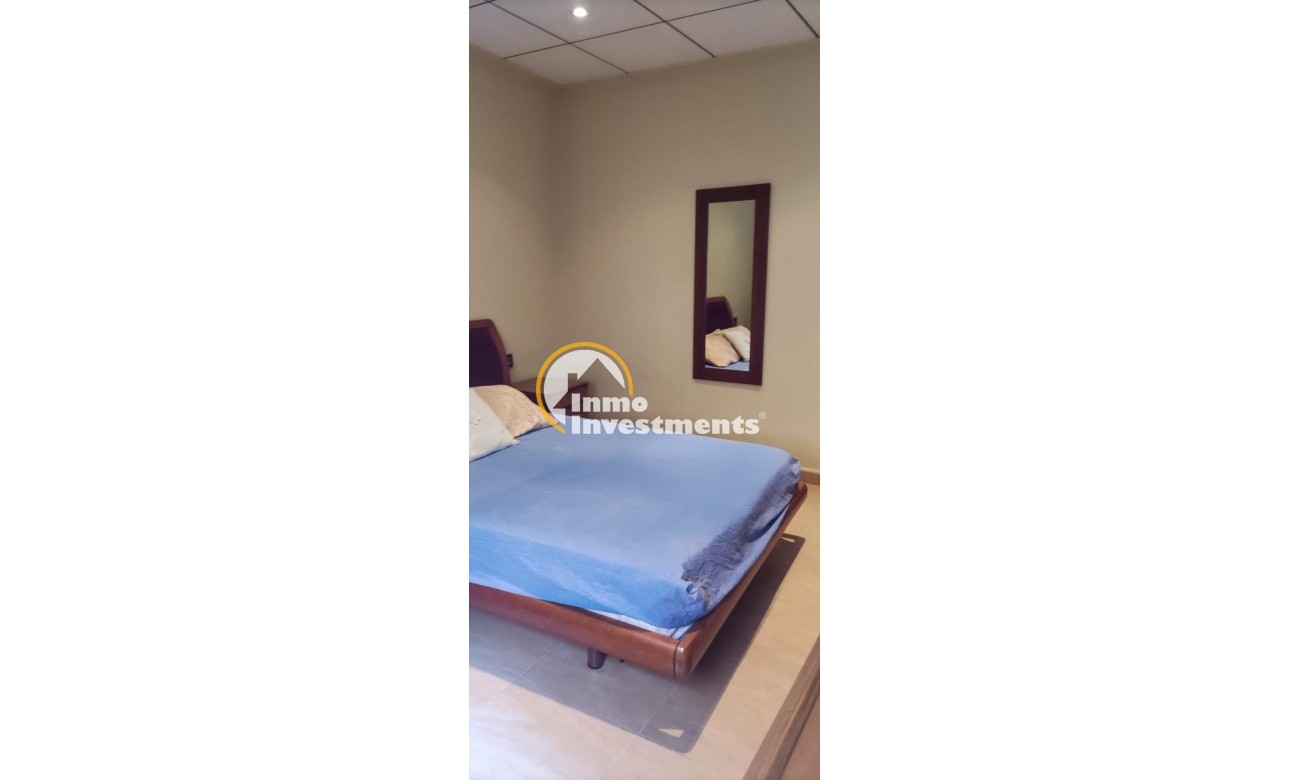 Reventa - Chalet independiente - Torrevieja - Centro