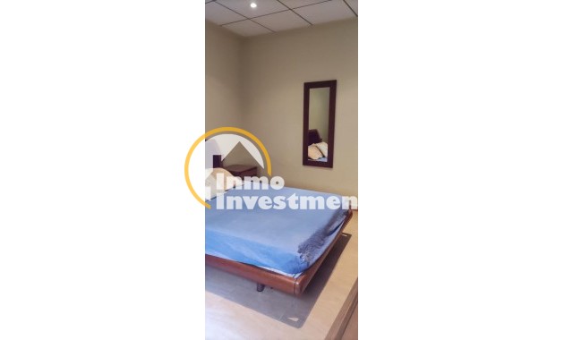 Reventa - Chalet independiente - Torrevieja - Centro