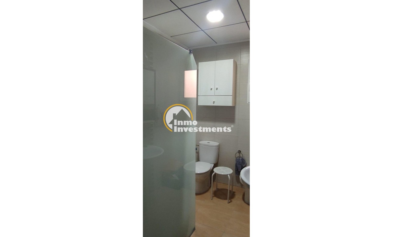 Reventa - Chalet independiente - Torrevieja - Centro