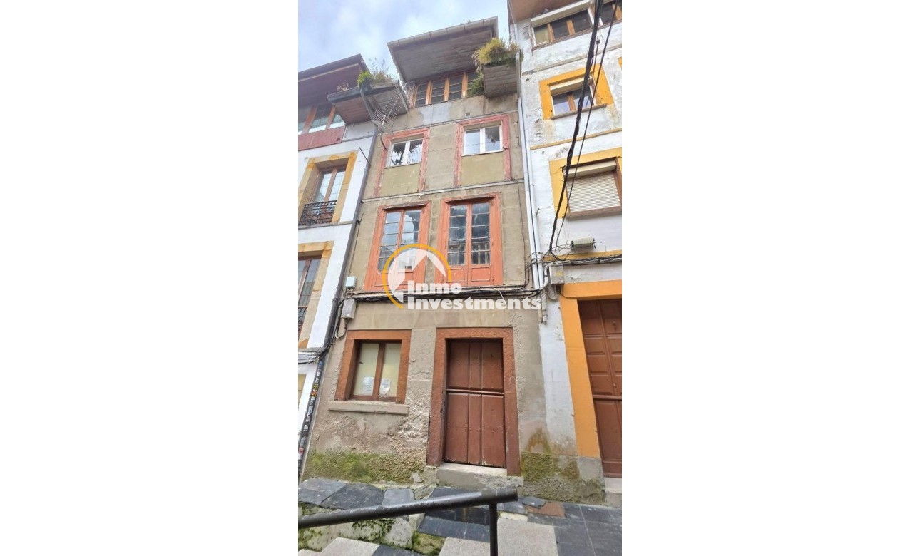 Reventa - Local comercial - Valdes - Luarca - Valdés