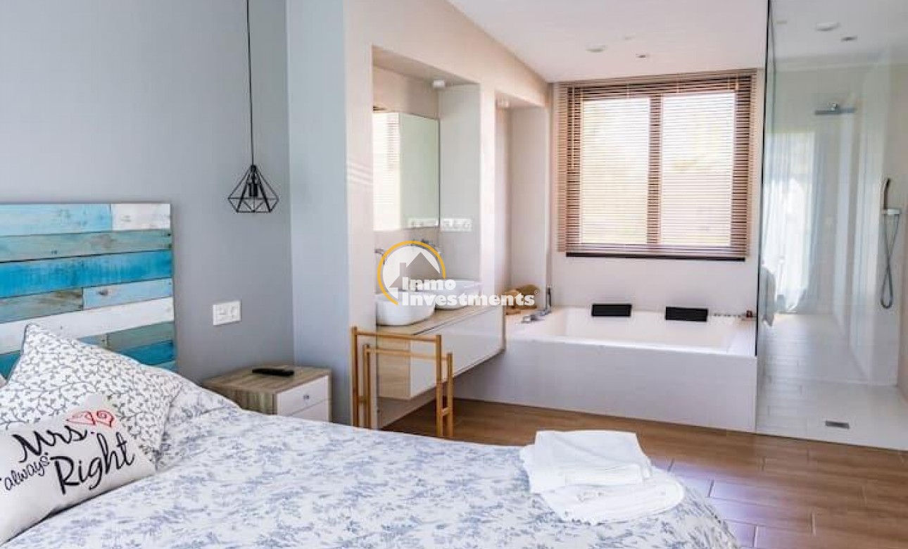 Reventa - Chalet independiente - Gijon - Bernueces