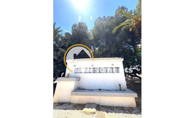 Reventa - Chalet independiente - Torrevieja - El Limonar