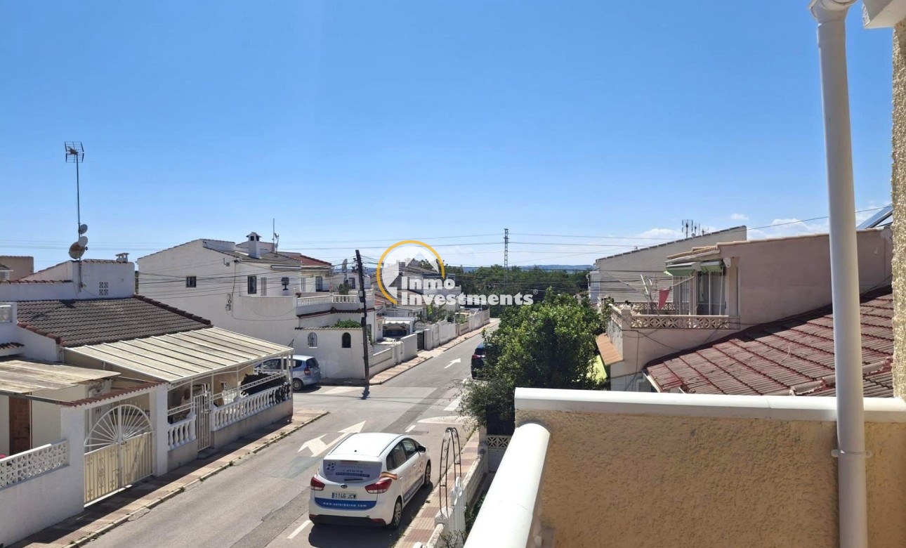 Reventa - Chalet independiente - Torrevieja - El Limonar