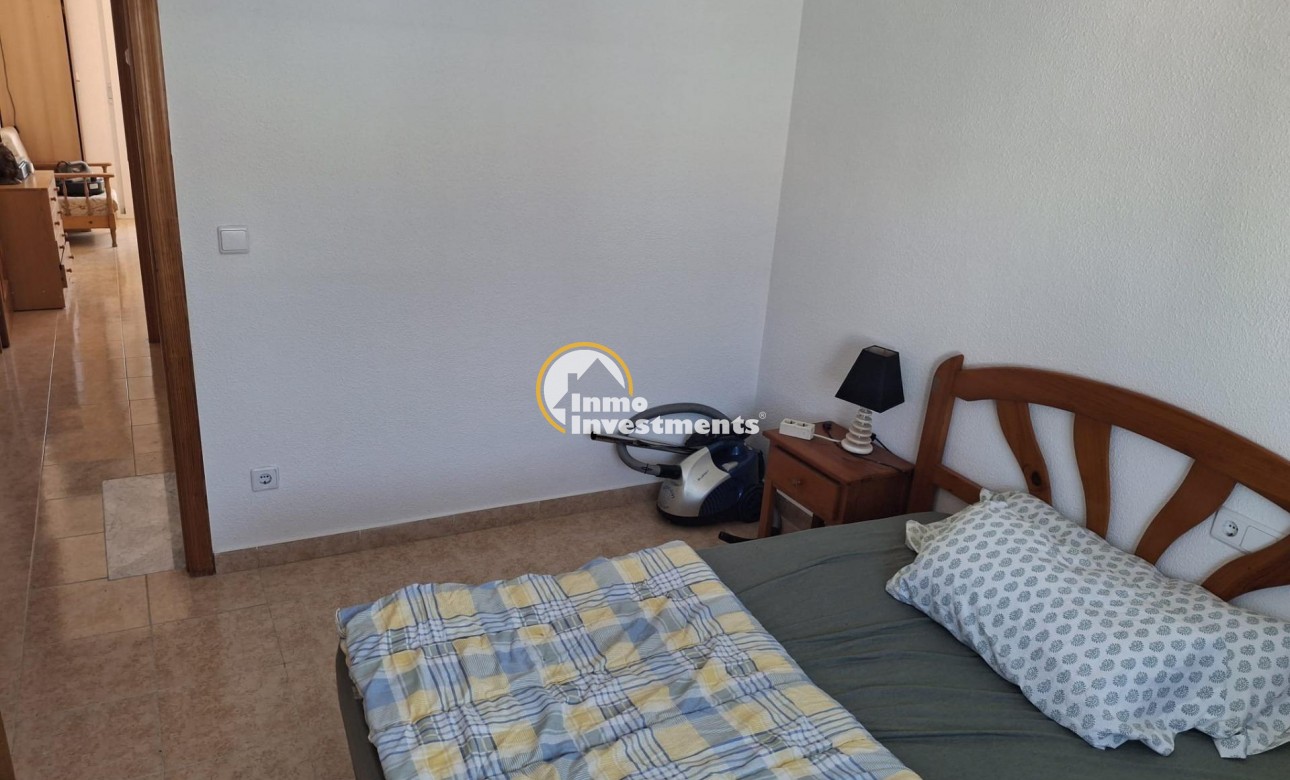 Reventa - Chalet independiente - Torrevieja - El Limonar