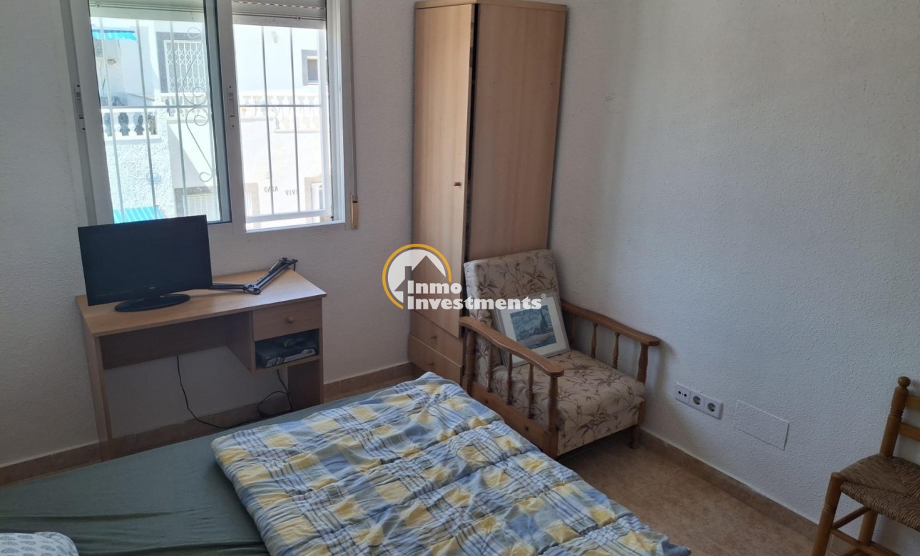 Reventa - Chalet independiente - Torrevieja - El Limonar