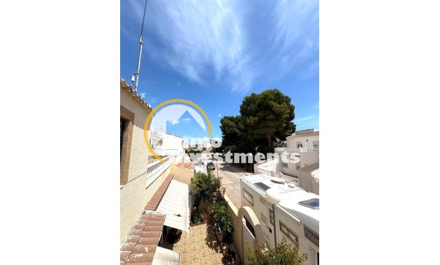 Reventa - Chalet independiente - Torrevieja - El Limonar