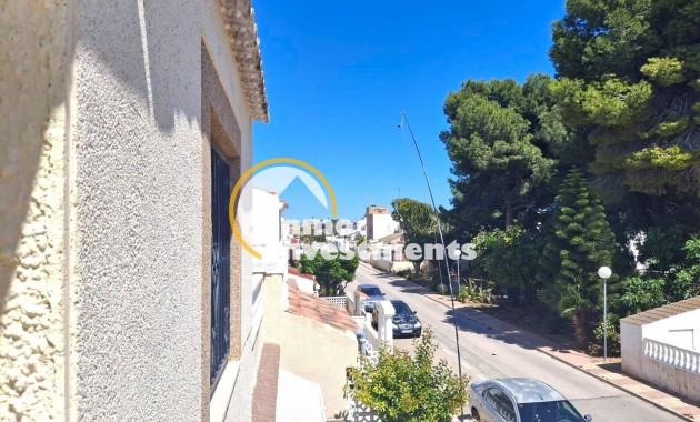 Reventa - Chalet independiente - Torrevieja - El Limonar
