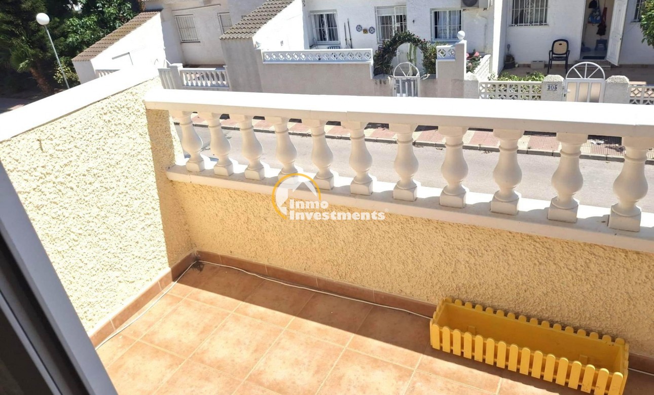 Reventa - Chalet independiente - Torrevieja - El Limonar