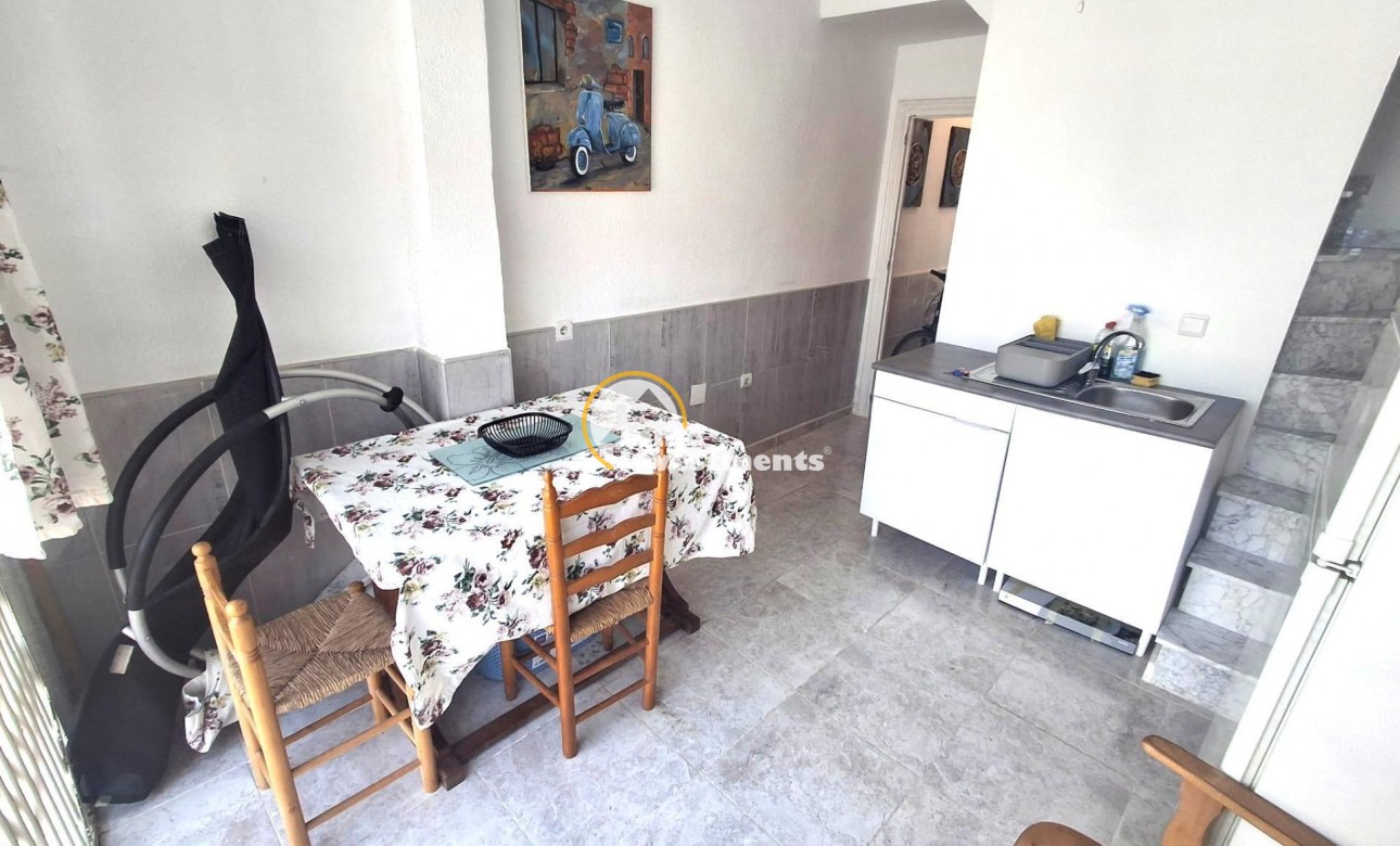 Reventa - Chalet independiente - Torrevieja - El Limonar