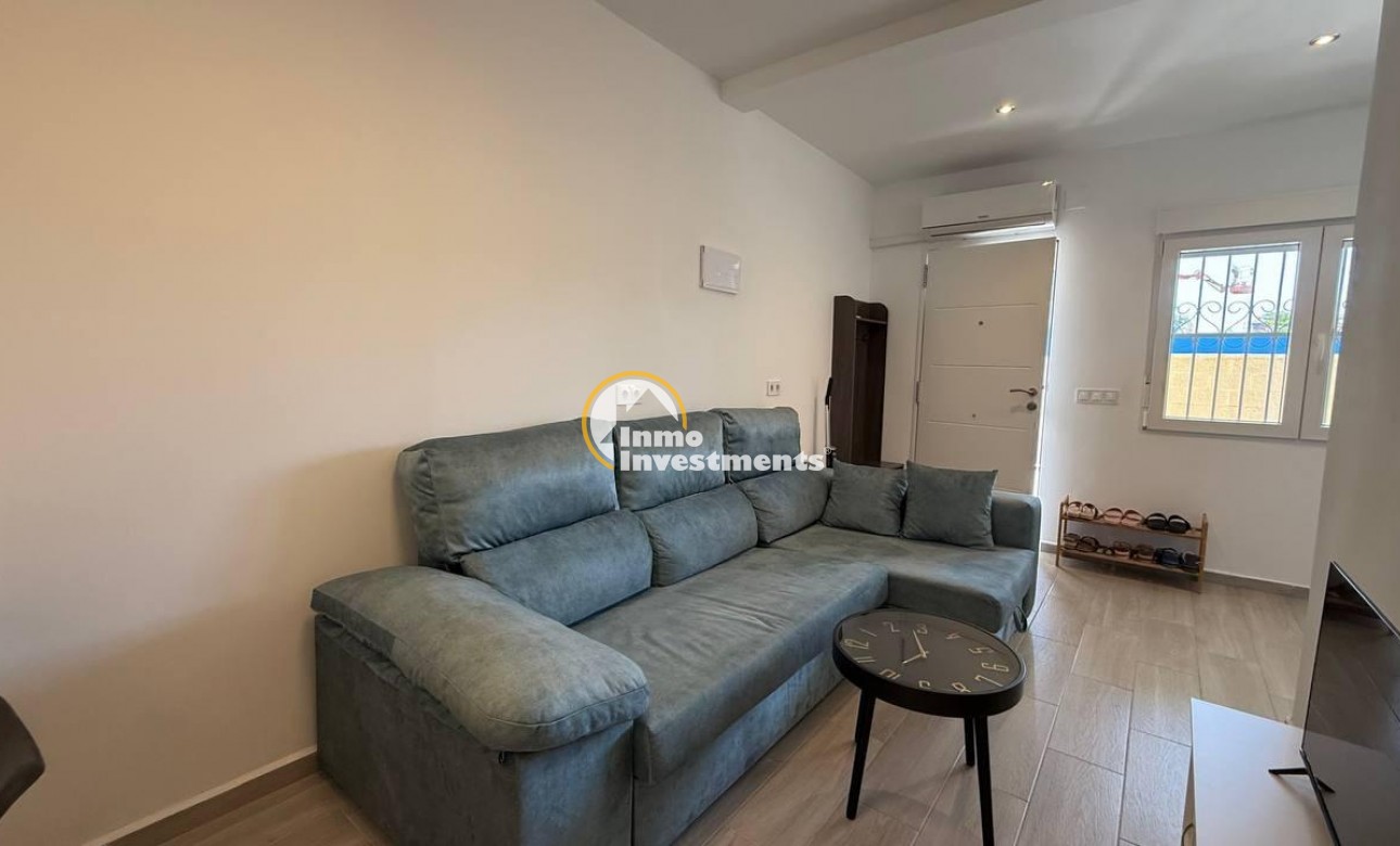 Resale - Bungalow - Torrevieja
