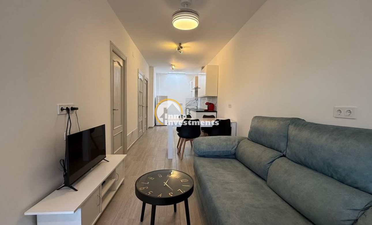 Resale - Bungalow - Torrevieja