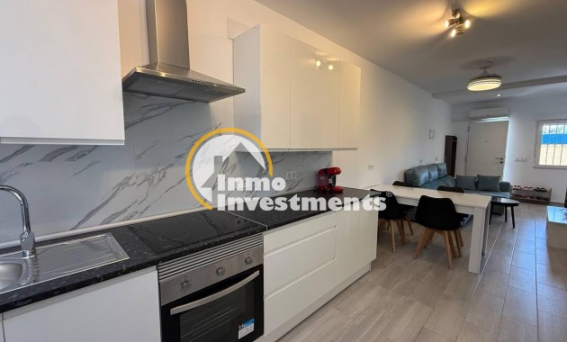 Resale - Bungalow - Torrevieja