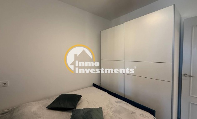 Resale - Bungalow - Torrevieja