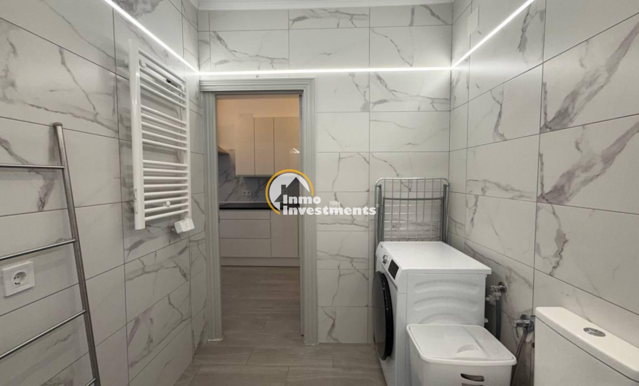 Resale - Bungalow - Torrevieja