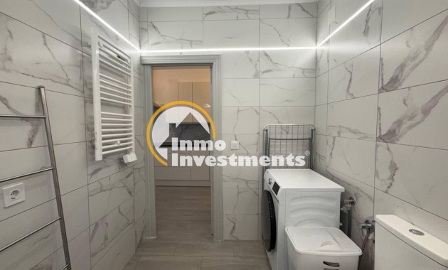 Resale - Bungalow - Torrevieja