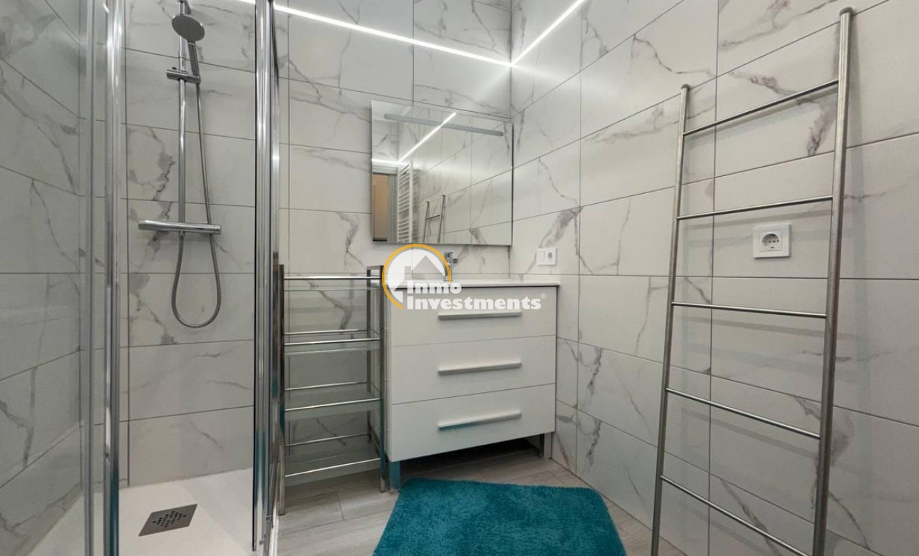 Resale - Bungalow - Torrevieja