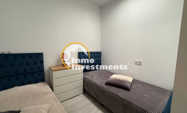 Resale - Bungalow - Torrevieja