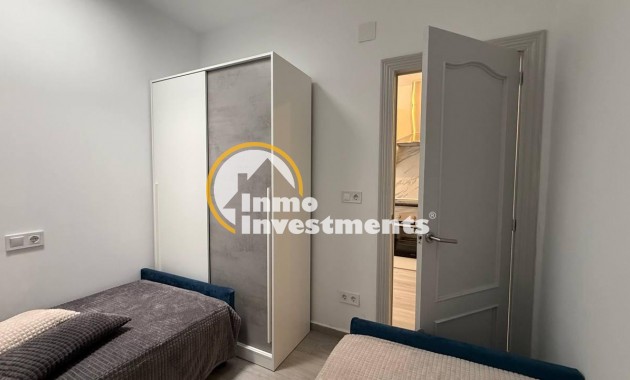 Resale - Bungalow - Torrevieja